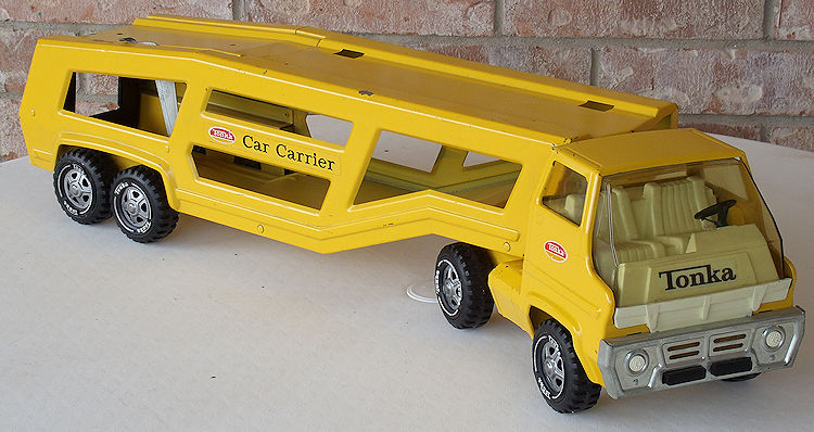 1972-1973 Tonka Model 2850 Car Carrier #060